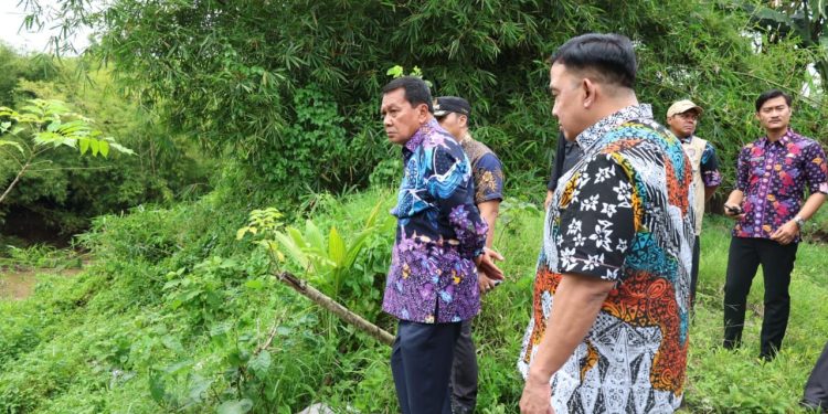 Bupati Maesyal Khawatir Longsor