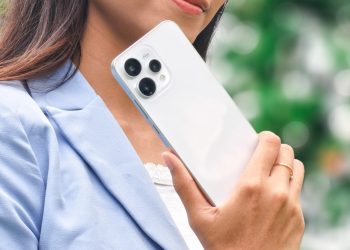 OPPO Reno15 Series Tetapkan Standar Baru Kamera Depan 100° FOV Terluas