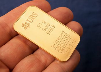 Bingung Pilih Emas UBS atau Antam? Simak Perbedaannya Sebelum Investasi