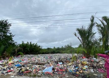 Tumpukan Sampah di Kampung Terusan