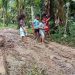 Puluhan Tahun, Warga Kampung Sadang Berdamai dengan Jalan Tanah dan Berlumpur