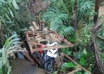 Jembatan Gantung Ambruk