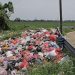 Sampah Liar Menggunung di Jalan Tasikardi Banten Lama, Ganggu Lingkungan