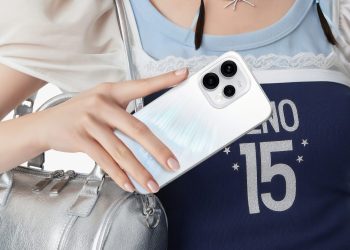 Hadirkan Desain Dancing Aurora Pertama, OPPO Resmi Buka Pre-order Reno15 Series