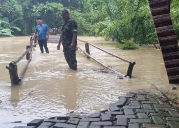 Banjir Melanda Kecamatan Cikeusik Pandeglang, Akses Jembatan Terputus