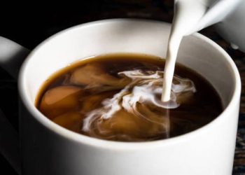 Minum kopi