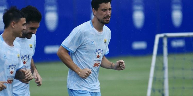 Meski Puncaki Klasemen, Bojan Hodak Minta Persib Lebih Tajam di Putaran Kedua