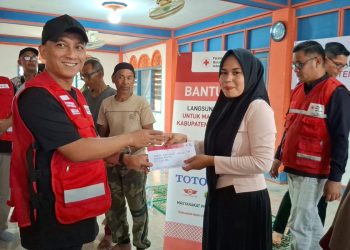 PMI Banten Berikan Bantuan Tunai untuk Korban Bencana di Aceh Utara