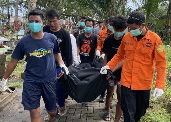 Bukan Ikan, Nakhoda KM Cadas Putra Dapat Mayat di Perairan Pulau Liwungan