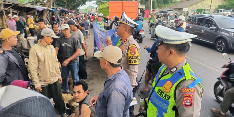 Operasi Keselamatan Maung 2026, Polresta Serang Kota Gelar Edukasi dan Penindakan di Pasar Kalodran