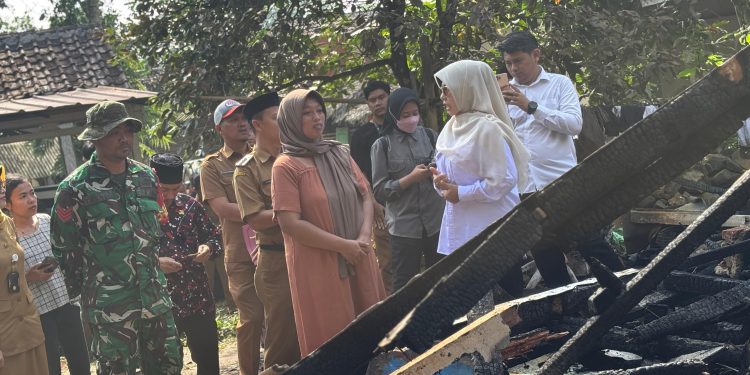 Bantuan Korban Bencana Kebakaran di Kecamatan Bojong