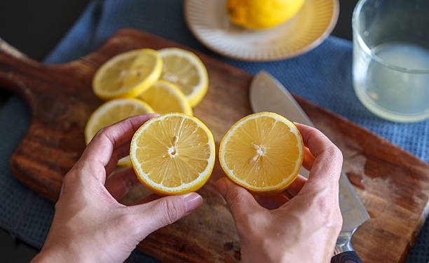 Lemon Bukan Sekadar Pelengkap Minuman