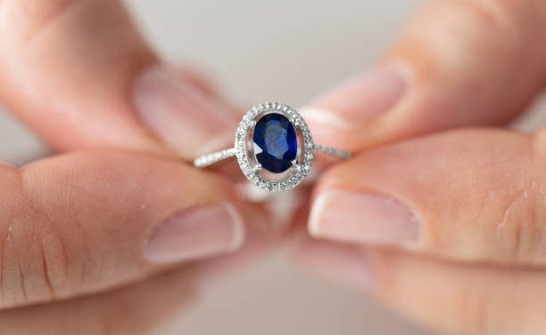 Yuk Simak, Berikut Harga Blue Safir Asli dan Faktor yang Memengaruhinya