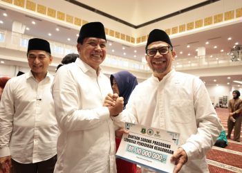 Bupati Maesyal Dampingi Wagub Dimyati Saat Safari Ramadan di Pagedangan