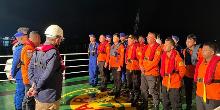 Basarnas Banten Evakuasi Kapten Kapal Tanker Asal Rusia di Perairan Pulau Tempurung