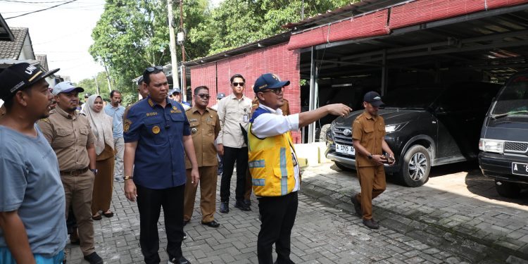Atasi Banjir Perumahan Grand Sutera, Wali Kota Budi Soroti Bangli di Sempadan Sungai