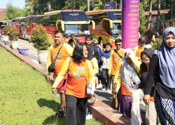 Pemkab Tangerang Berangkatkan Ribuan Peserta Mudik Gratis ke Berbagai Daerah
