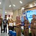 Camat Angsana dan Kadis Perpustakaan Terima Penghargaan Musrenbang Terbaik