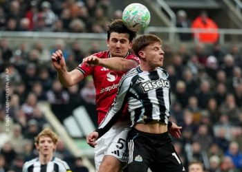 MU Dibuat Keok 2-1 oleh Newcastle United dengan 10 Orang Pemain