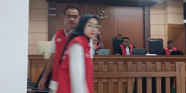 Diduga Melakukan Penipuan Rp 1,4 Miliar, Mantan Anggota DPRD Kota Serang Dituntut 10 Bulan Penjara
