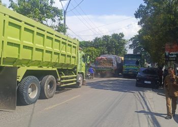 Gawat! Setiap Hari, 3.000 Truk Tambang Melintasi Jalan Bojonegara-Puloampel