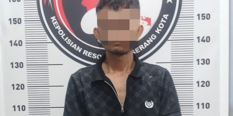 Polresta Serang Kota Tangkap Pengedar Sabu di Cipocok Jaya, Puluhan Paket Diamankan