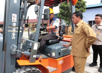 Dorong Kemandirian Masyarakat, Bupati Tangerang Serahkan Peralatan Usaha