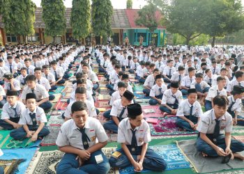 Ribuan lulusan SD terancam tak tertampung di SMP negeri di Kota Serang.