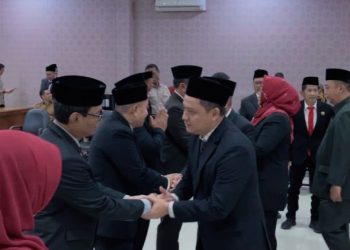 Hadiri Pelantikan Pejabat Eselon IIb, Ketua DPRD Pandeglang Berharap Dapat Menjalankan Amanah