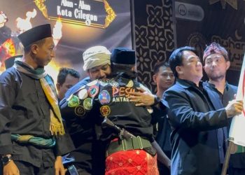 Prosesi pengukuhan kepengurusan FPSTI Provinsi Banten, Kota Cilegon, dan Kota Serang mewarnai penutupan Muharram Culture Fest 2026 di Kota Cilegon, Jumat 26 Juni 2026.
