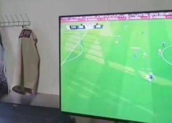 Main PlayStation Saat Jam Kerja, Sekretaris dan Kasubag Kecamatan Mauk Disanksi Disiplin