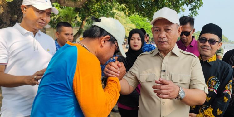 Wakil Bupati Serang Minta Perusahaan Memberikan Semua Hak Karyawan yang di-PHK