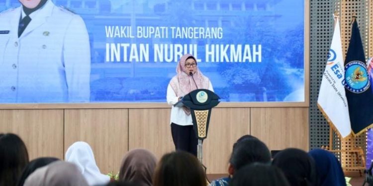 Wakil Bupati Intan saat membuka Talkshow Hari Anti Narkotika Internasional (HANI) 2026 di Kampus Universitas Esa Unggul Citra Raya, Jumat 26 Juni 2026.