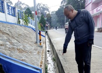 Limbah Cair Beraroma Tak Sedap Bikin Warga Mual, Diduga dari Rumah Sakit SHL