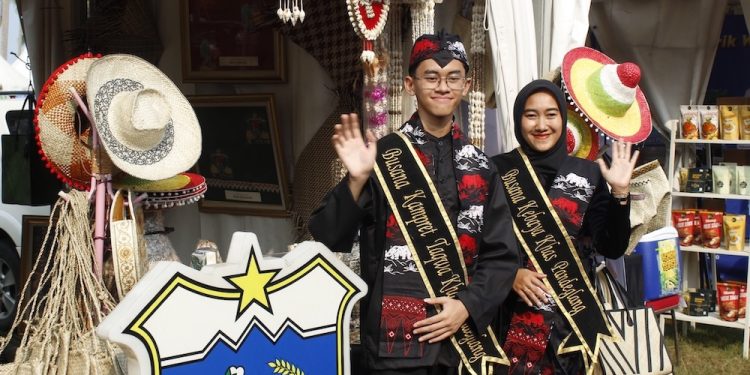Stand Disparbud Pandeglang Juara Banten Festival 2026, Wisata Cikadu Jadi Kawasan Berbasis Kekayaan Intelektual