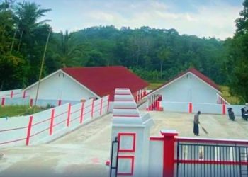 Bangunan pengganti SDN Pasirsedang dan Masjid Al-Ikhlas