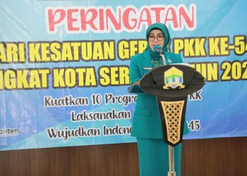Ketua TP PKK Kota Serang Arfina Rustandi menghadiri puncak peringatan ke-54 Hari Kesatuan Gerak PKK di Kota Serang.