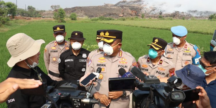 Keselamatan Warga dalam Pengamanan Kebakaran TPA Jatiwaringin Jadi Prioritas Kepolisian