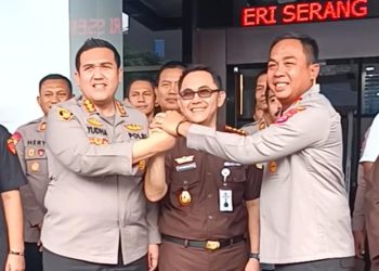 Kapolresta Serang Kota dan Kapolres Serang Sambangi Kejari, Tegaskan Polri-Kejaksaan Tetap Solid