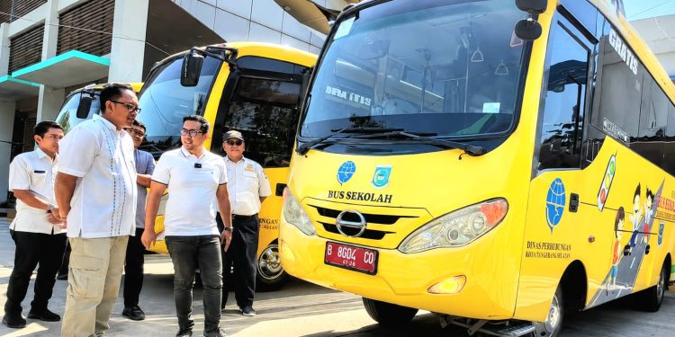 bus sekolah gratis