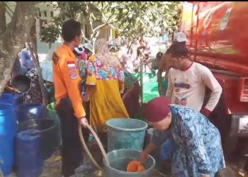 Krisis Air Bersih Melanda Banten, BPBD Salurkan Ratusan Ribu Liter Air untuk Warga
