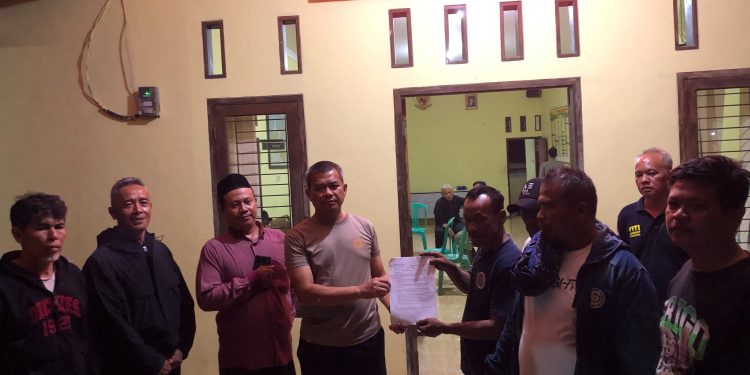 Pembakaran Gas Air Mata Kedaluwarsa di Mancak Distop, Warga Minta Penanganan Dampak