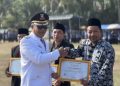 ​Kepala MAN 1 Serang Dr Momon Andriwinata Diganjar Penghargaan Tokoh Inspirasi Pendidikan
