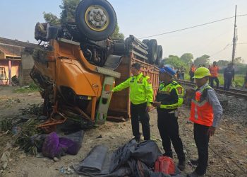 Truk Tronton Terjun dari Tol Unyur, Polisi Ungkap Penyebabnya