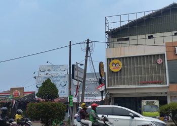 Nekat Pasang Kabel Udara, Pemkot Cilegon Ancam Langsung Putus
