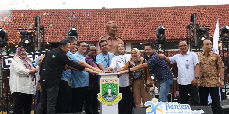 Jelang HUT ke-26, Pemprov Banten Luncurkan QRIS Samling untuk Bayar Pajak Kendaraan