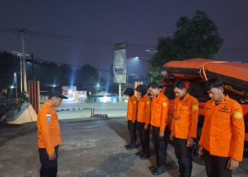 Kapal Mati Mesin di Perairan Anyer, Tiga Nelayan Dievakuasi Tim SAR Banten