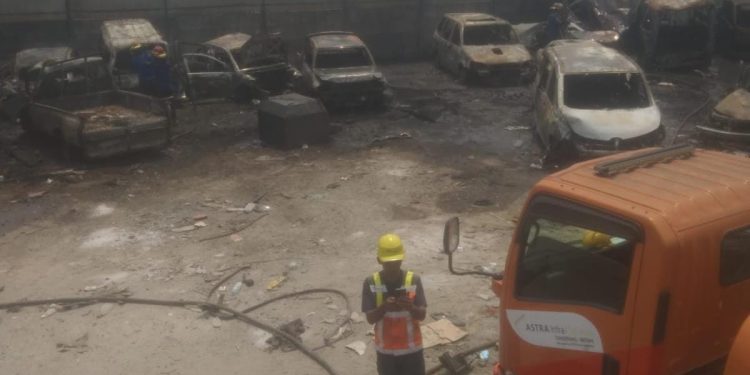 Kebakaran mobil di Kabupaten Serang