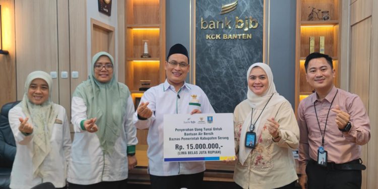 Bantuan penyaluran air bersih