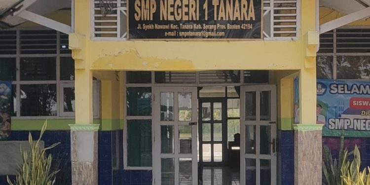 Terdampak Erupsi Gunung Anak Krakatau, SMPN 1 Tanara Laksanakan PJJ